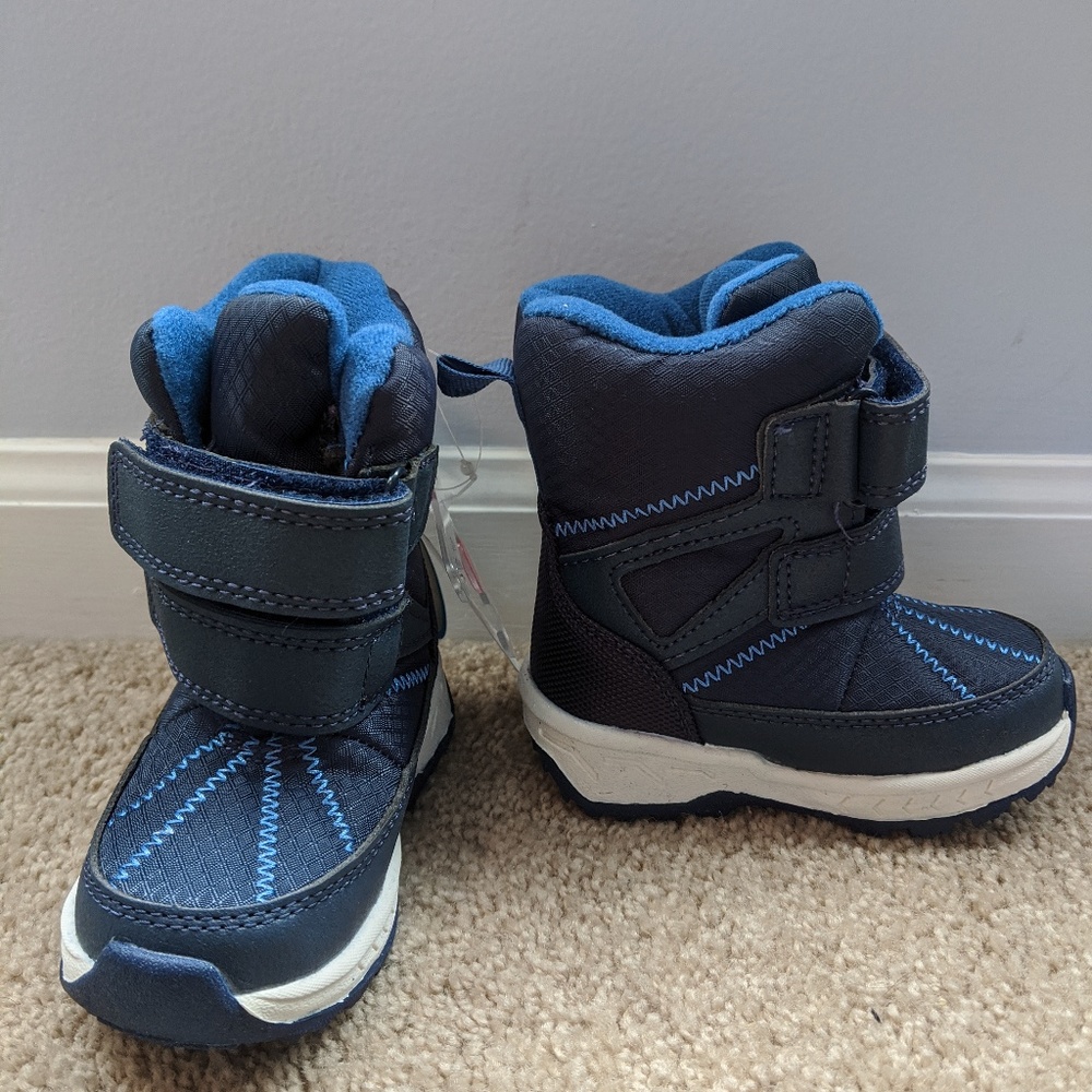 COPY - Carter's Baby Boy Winter Boots size 4
